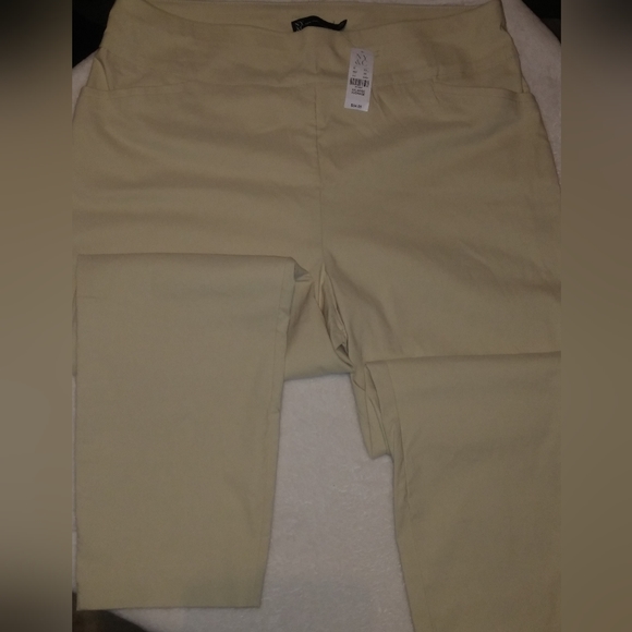 New York & Company Pants - New York and company khaki pants